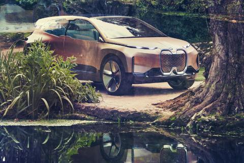 BMW Vision iNEXT - selvkørende og fremtidssikret 2