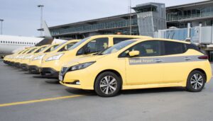 Billund Lufthavn bruger Nissan elbiler til den grønne rejse