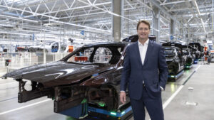 Mercedes-Benz åbner ny, fleksibel og CO2-neutral fabrik