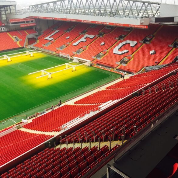 Liverpool FC og Vista går sammen om at fremme og støtte små virksomheder