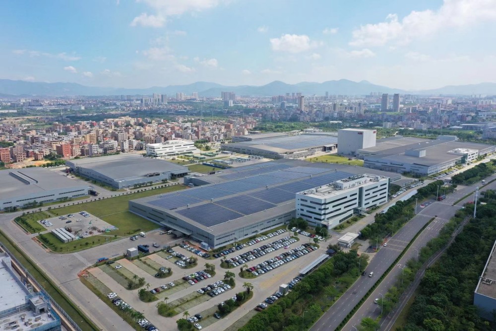 ABB’s kinesiske fabrik i Xiamen viser fremtidens produktion med lav kulstofudledning