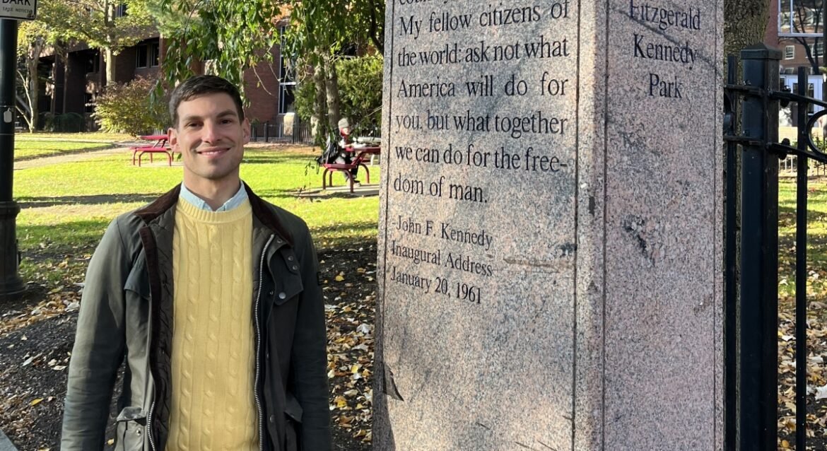 Benjamin Schenkel lancerer Clause Out: En ny platform til at styrke borgernes politiske engagement og gennemsigtighed i demokratiet