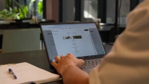 Ny digital løsning skal fjerne administrativt bøvl i danske professionelle køkkener