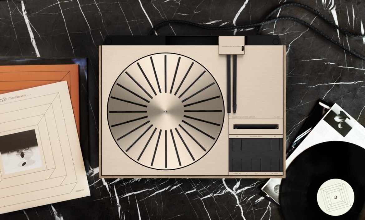 Bang & Olufsen fejrer 100 år med verdensklasse lyd og ikonisk design