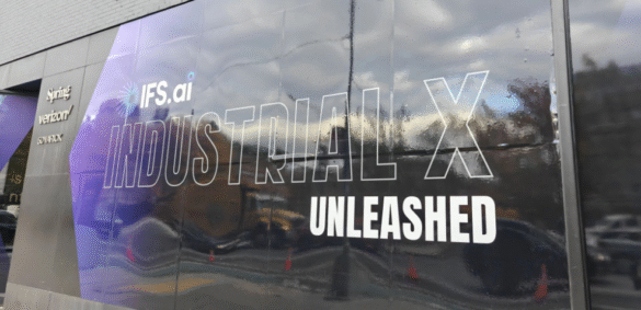 IFS og 1X Technologies indgår partnerskab for at bringe industriel AI ud i den fysiske verden