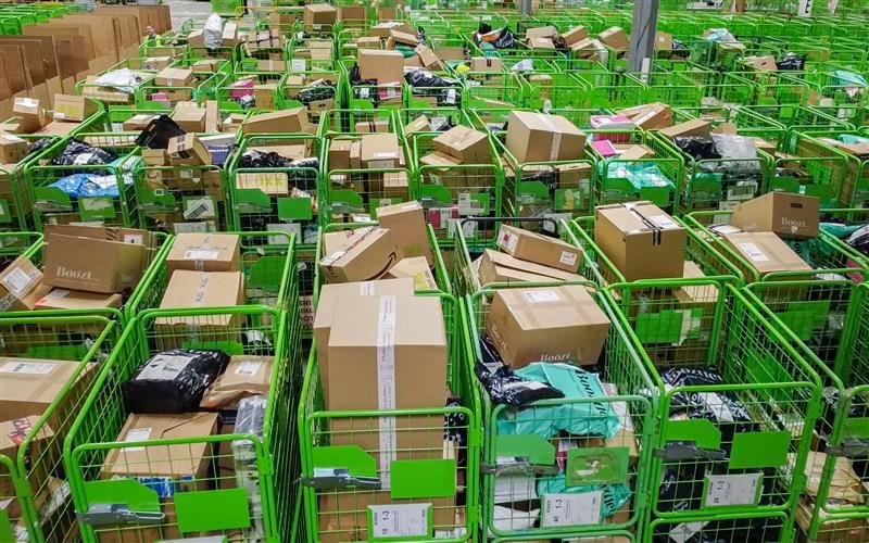 Pakkeshops fyldt til bristepunktet – hent din pakke nu!