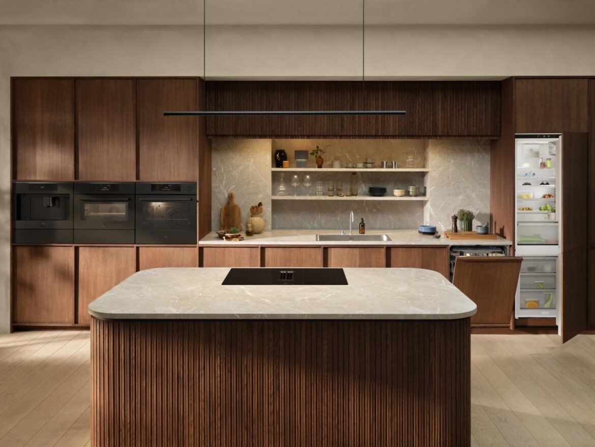 Electrolux 800 SteamPro MealAssist Front Kitchen ggggg