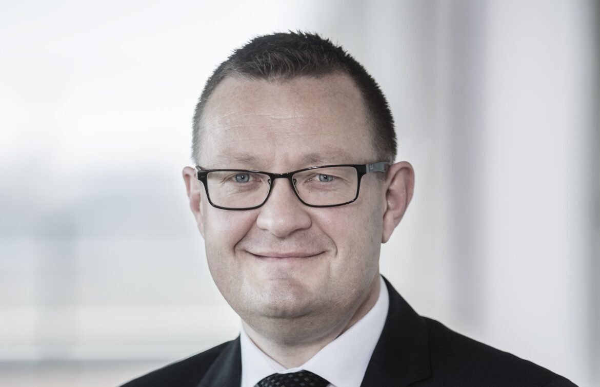 816d53fa 03c9 4f4f ad2a ce9e98369b95