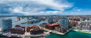 Arbejdsmarkedsforsker: AI gør det fysiske kontor vigtigere end nogensinde før