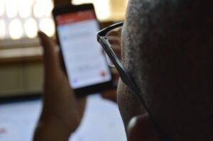Qualcomm lancerer lydplatform til høretelefoner med AI-funktioner