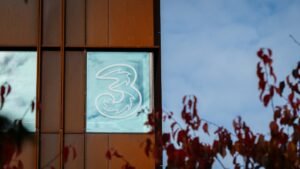 3 og søsterbrands fortsætter de stærke resultater i udfordret marked